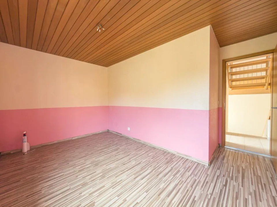 Maison unifamiliale de 6,5 pièces avec oasis parentale et espace pour toute la famille à Erlinsbach AG – photo 12 sur 26
