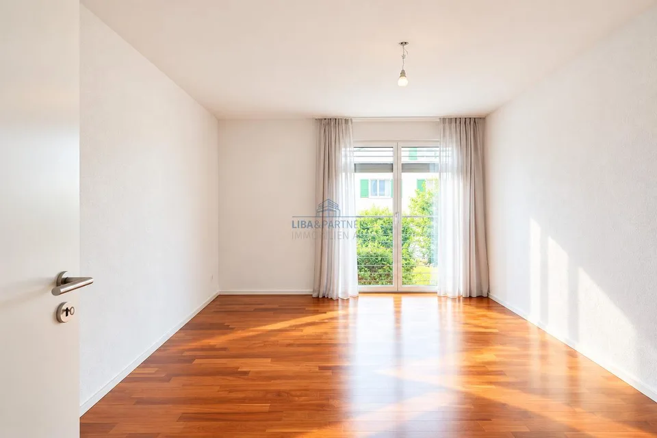 Ihr Wohntraum, hochwertiger, moderner Ausbau & Lift direkt zur Wohnung – photo 11 of 14