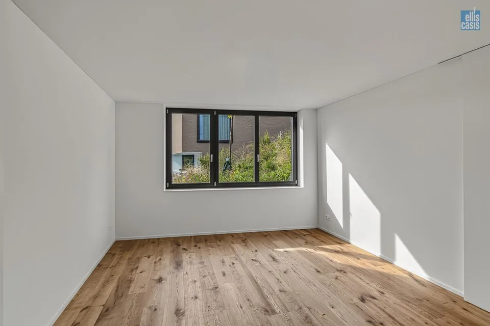 Neue 4,5-Zimmer-Terrassenwohnung mit grosszügigen Nebenräumen! – photo 9 sur 17