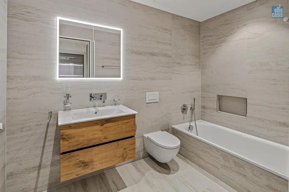 Neue 4,5-Zimmer-Terrassenwohnung mit grosszügigen Nebenräumen! – photo 10 sur 17