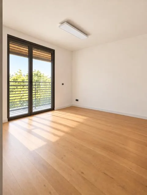 Luminoso appartamento con vista aperta sul verde – Foto 11 von 17