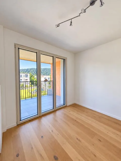 Luminoso appartamento con vista aperta sul verde – Foto 13 von 17