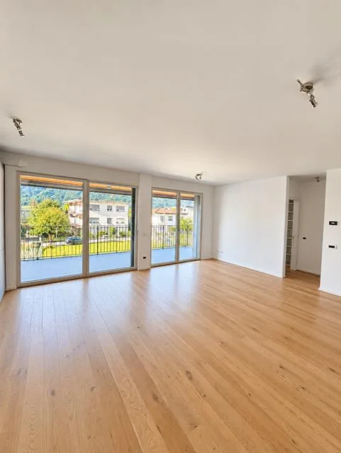 Luminoso appartamento con vista aperta sul verde – Foto 7 von 17