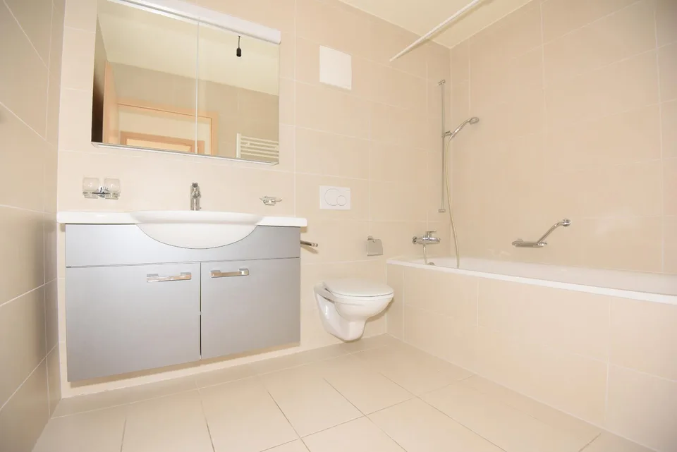 Charming 2.5-room apartment in Aigle – photo 2 of 5