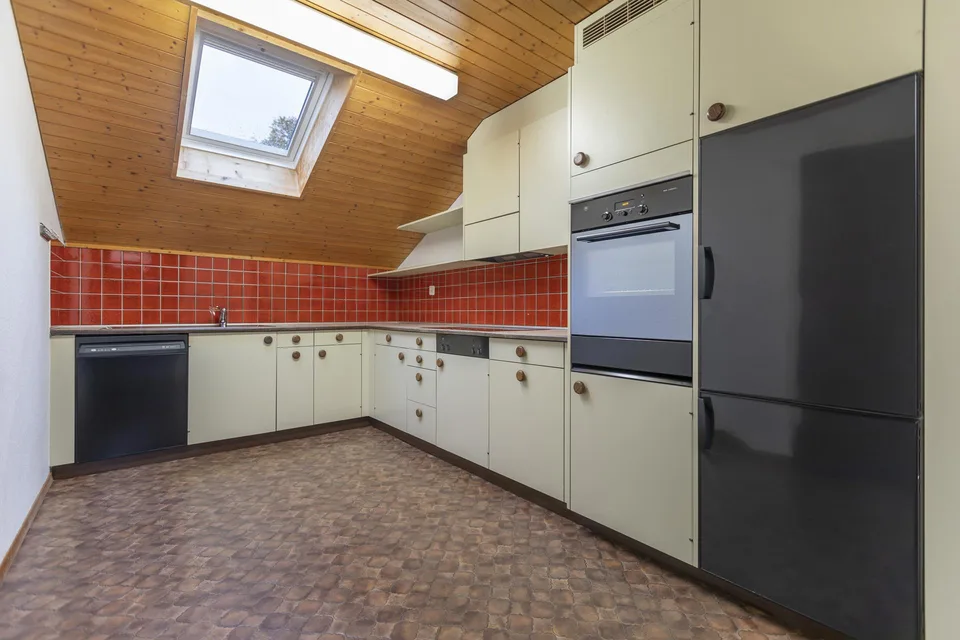 grosszügige Dachwohnung – photo 3 of 8