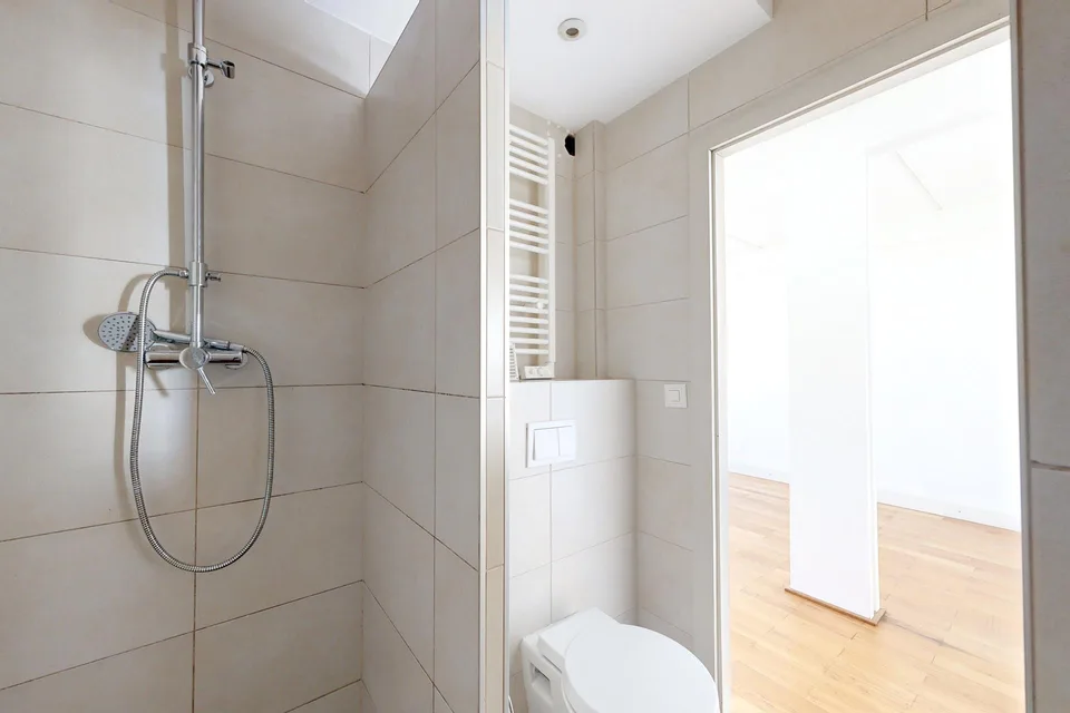 Bel appartement de 2 pièces à Carouge ! – Foto 5 von 5