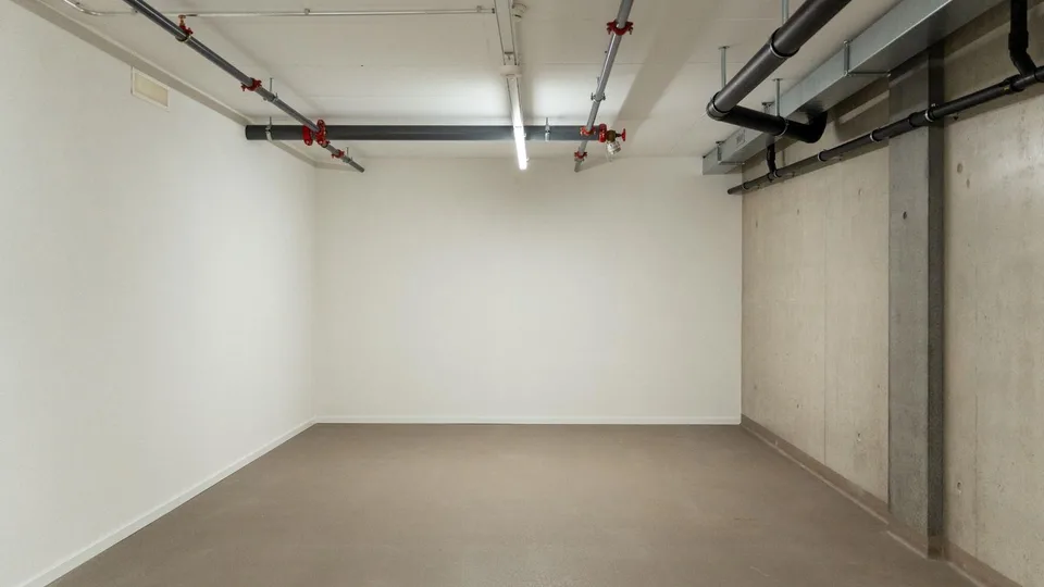 Dépôts de 12.9 à 207 m² - Quartier de Pont-Rouge. – Foto 4 von 5