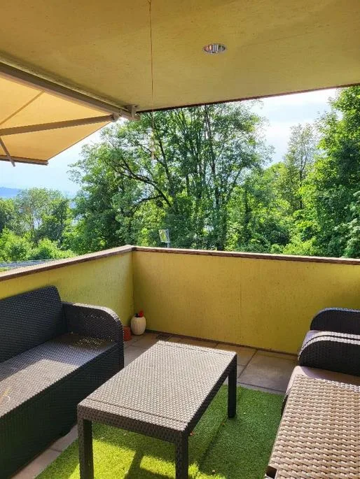 Freistehendes 5.5-Zimmer-Einfamilienhaus mit Seesicht & 3 Parkplätzen – Foto 12 von 31