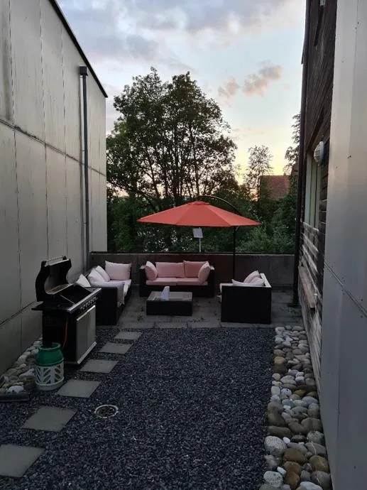 Freistehendes 5.5-Zimmer-Einfamilienhaus mit Seesicht & 3 Parkplätzen – Foto 17 von 31