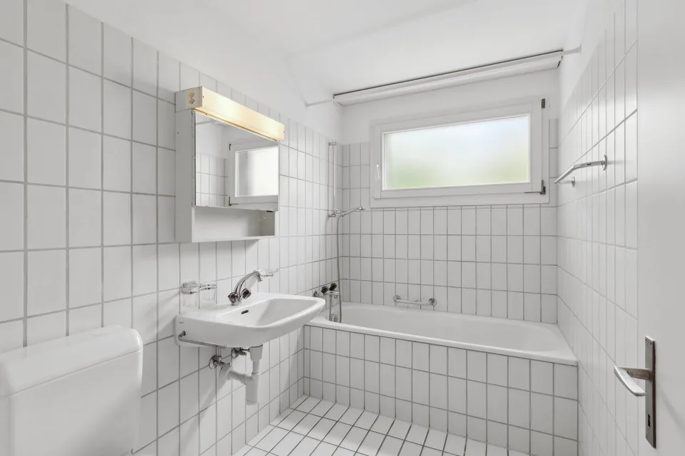 Spacious 3.5-room apartment in a green area – photo 7 of 9