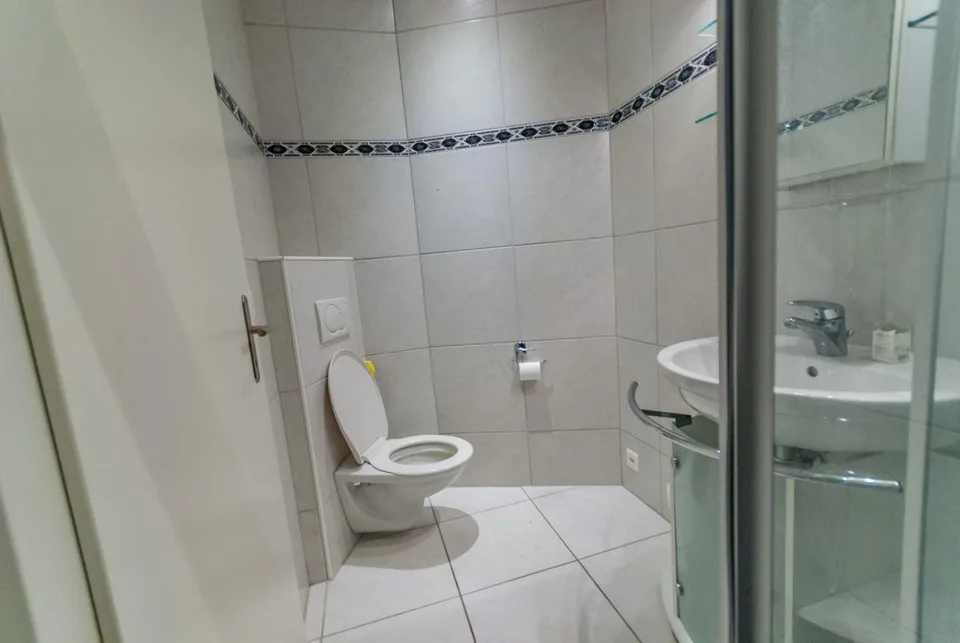 Grosszügige 5.5-Zimmer-Wohnung an zentraler Lage in Stansstad – photo 9 sur 10