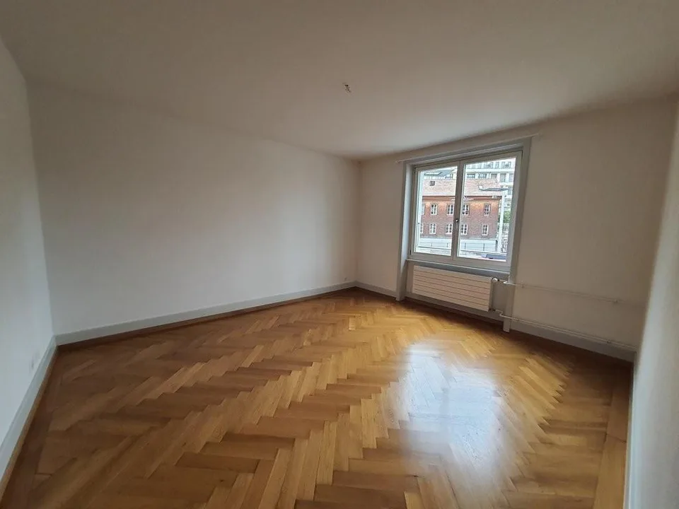 Gemütliche 2.5-Zimmerwohnung nähe Loryplatz – photo 3 of 7