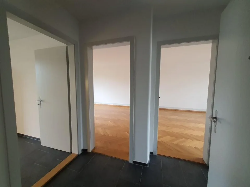 Gemütliche 2.5-Zimmerwohnung nähe Loryplatz – photo 2 of 7