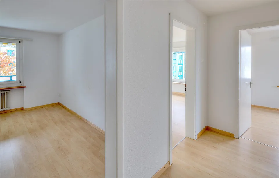 Bright, modern living guaranteed! – photo 9 of 10