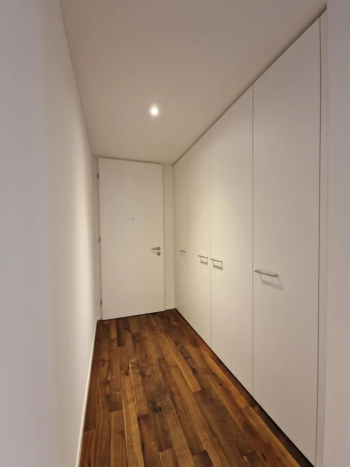 Ruhige, moderne und zentral gelegene helle Wohnung – Foto 13 von 15