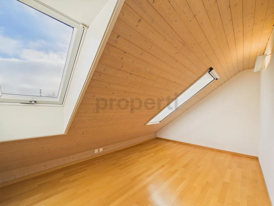 Dreamy view, private balcony & generous space offer in the canton of Zug! – photo 12 of 17