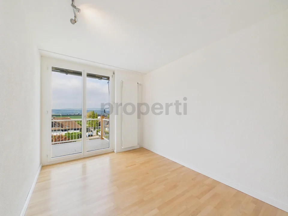 Dreamy view, private balcony & generous space offer in the canton of Zug! – photo 9 of 17