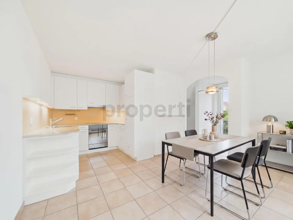 Dreamy view, private balcony & generous space offer in the canton of Zug! – photo 6 of 17