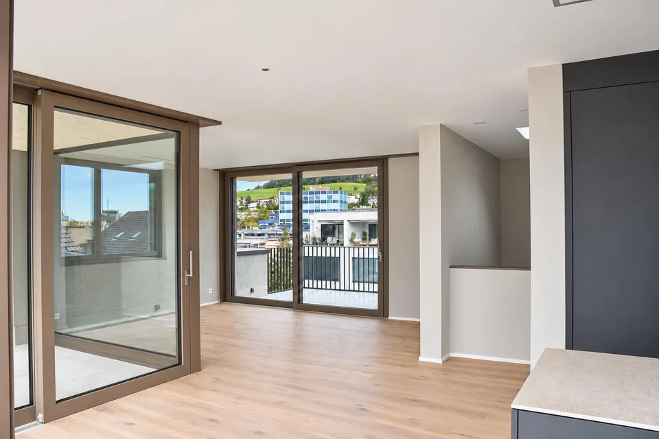 Erstvermietung – Moderne 3.5-Zimmer-Attika-Maisonettewohnung – Foto 3 von 11