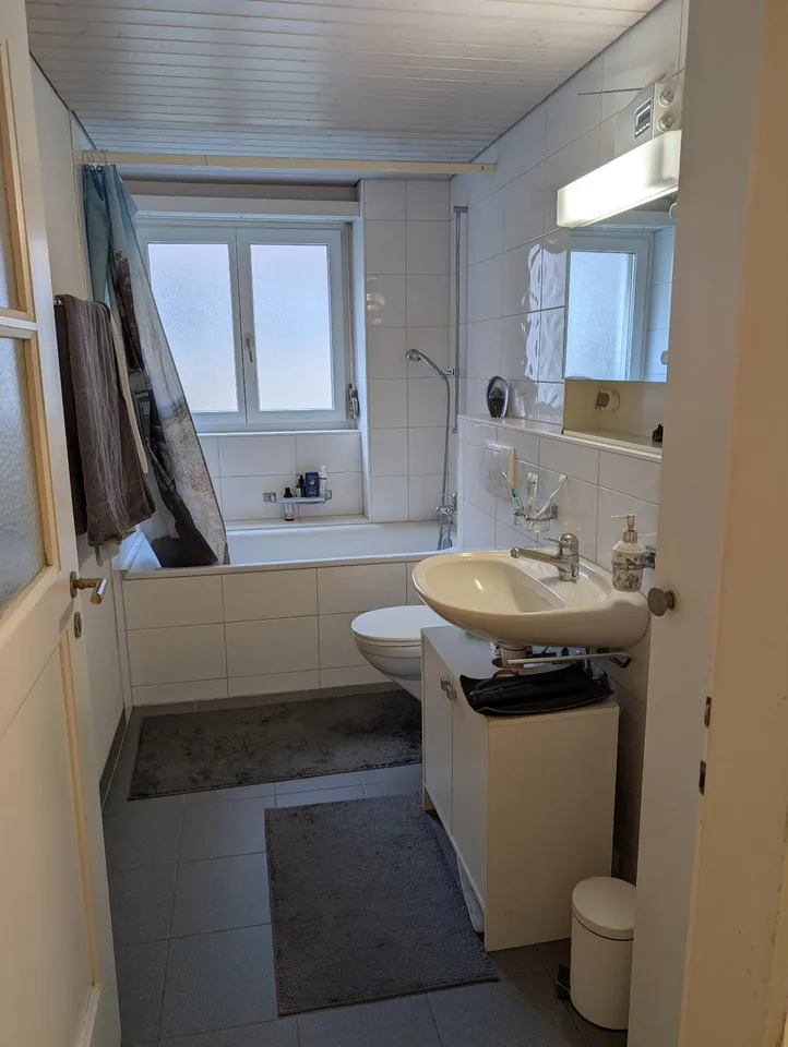 Charmante 2-Zimmer-Wohnung mit Balkon und herrlicher Aussicht – photo 9 of 9