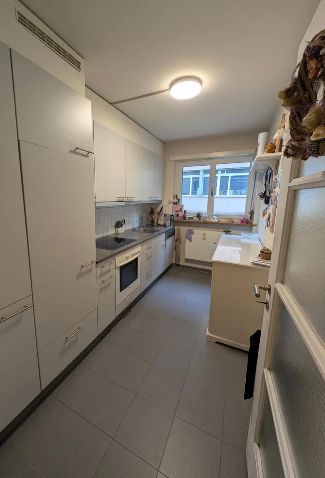 Charmante 2-Zimmer-Wohnung mit Balkon und herrlicher Aussicht – photo 6 of 9