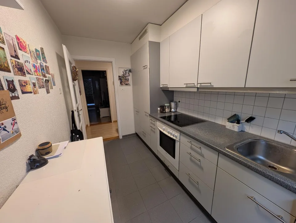 Charmante 2-Zimmer-Wohnung mit Balkon und herrlicher Aussicht – photo 7 of 9