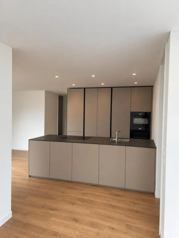 Dreamy 3.5-room apartment with Rigi view in the first occupancy – photo 4 of 10