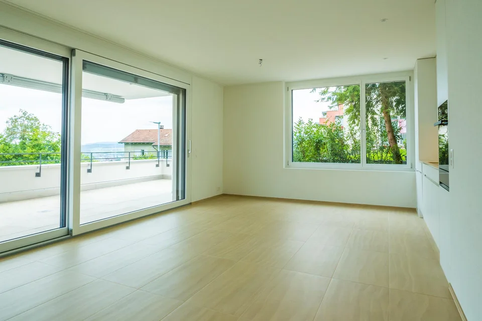 Moderne 2.5-Zimmerwohnung in Zug – Foto 2 von 9