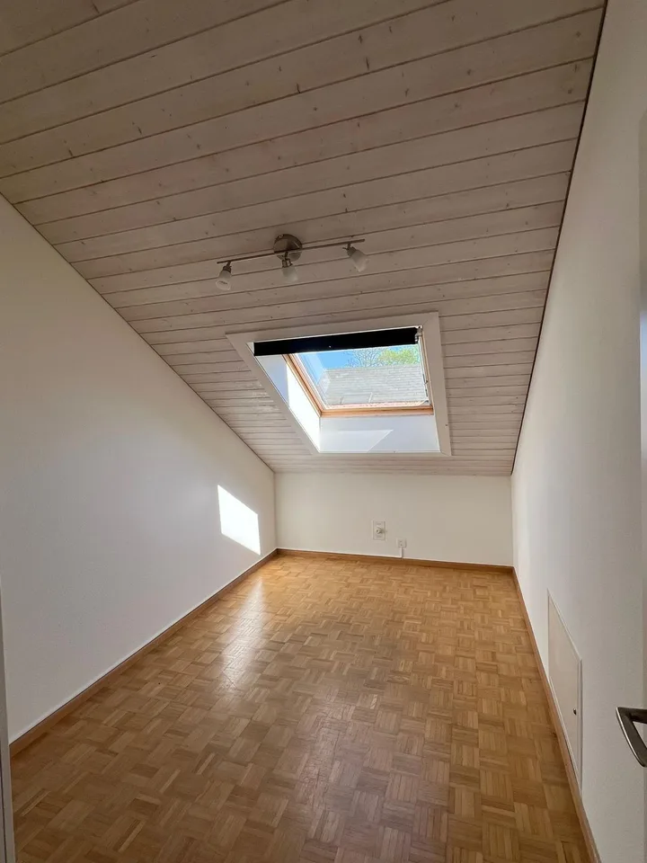 Dachwohnung – Foto 3 von 9