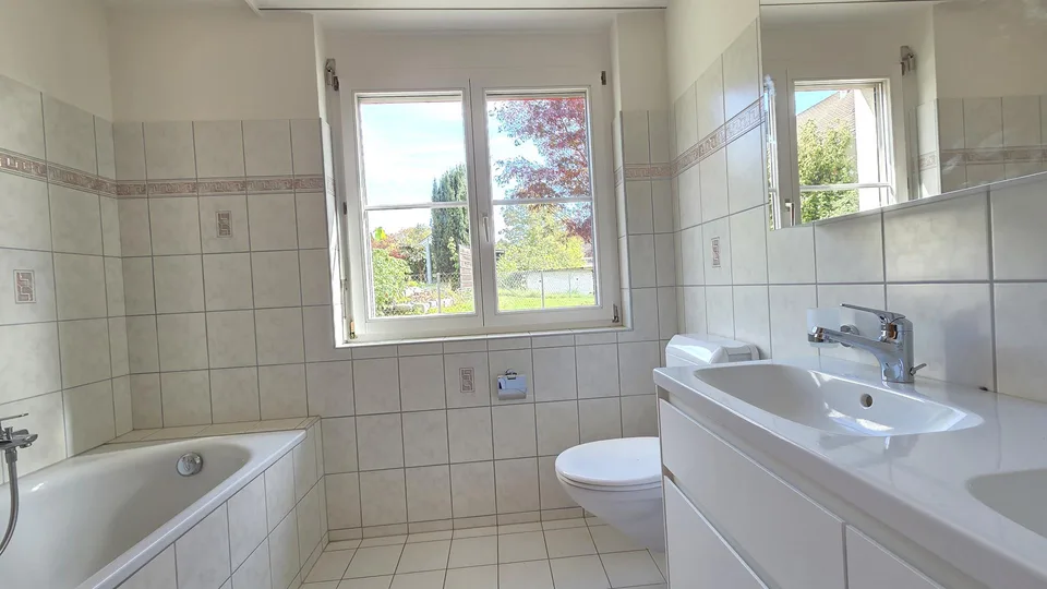 Renovierte Gartenwohnung mit Cheminée – photo 10 sur 12