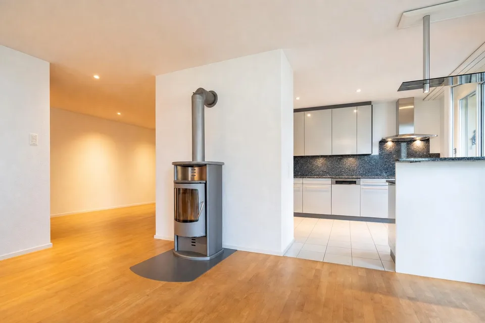4.5 Zimmerwohnung in Hergiswil NW – Foto 3 von 7