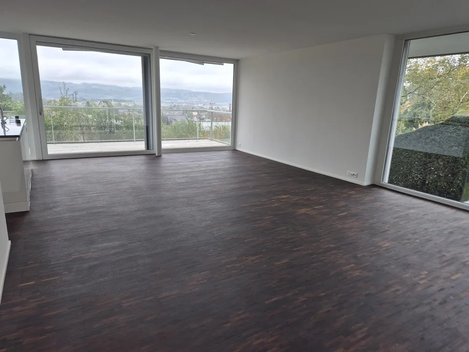 3.5-Zimmerwohnung an ruhiger Lage mit Blick auf den Pfannenstiel – photo 3 sur 9