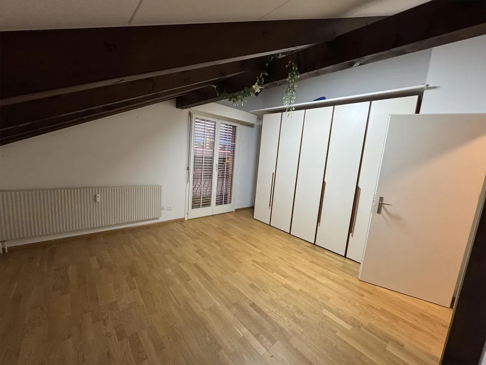 Die Wohnung 120 m2 vermitet. – Foto 3 von 8