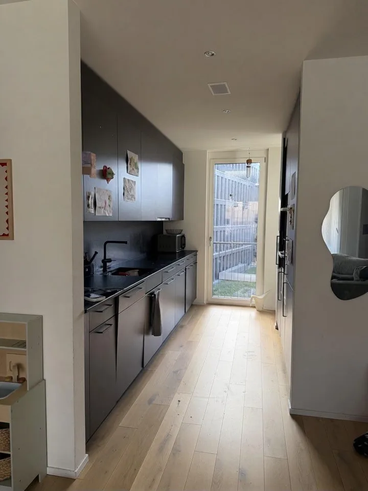 Moderne 4½-Zimmer-Wohnung mit grosser Loggia in Adliswil – Nachmieter – Foto 10 von 10