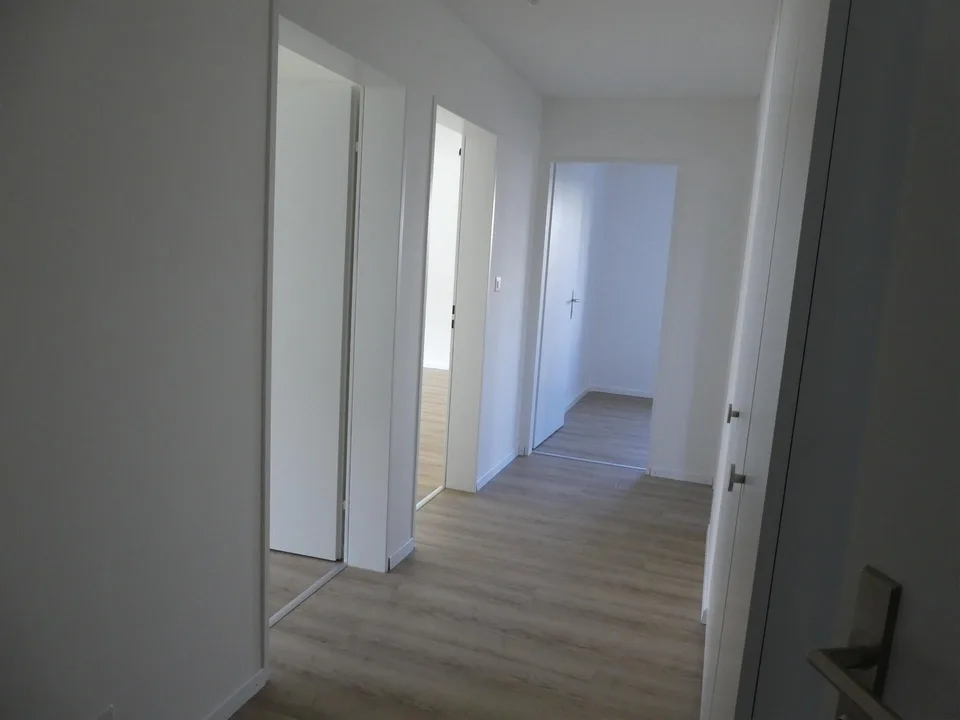 helle, zentral gelegene 3-Zimmer-Wohnung – Foto 3 von 10