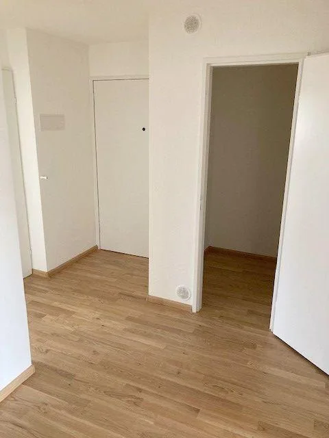 4 - Zimmerwohnung an ruhiger Lage in Therwil – Foto 2 von 6