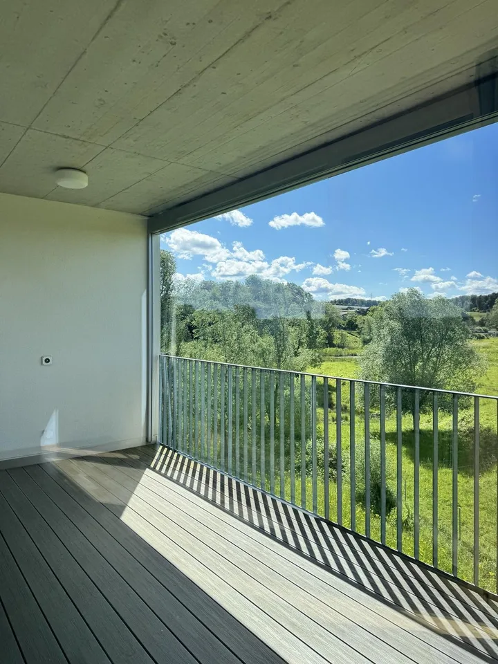 Helle und moderne 4.5 Zimmerwohnung im Naturschutzgebiet – Foto 6 von 13