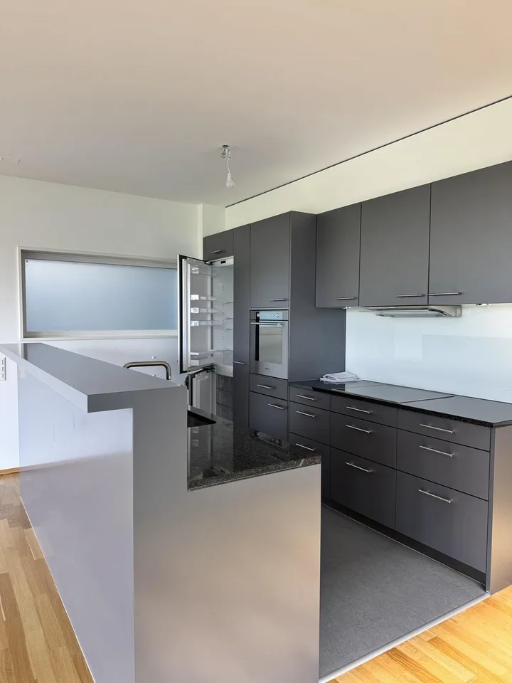 Helle und moderne 4.5 Zimmerwohnung im Naturschutzgebiet – Foto 5 von 13