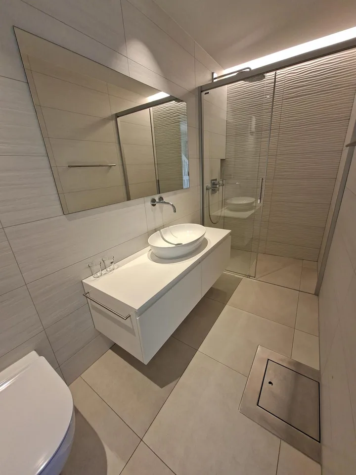 Exclusives modernes Wohnen mit See- und Bergsicht in St. Niklausen – Foto 10 von 19