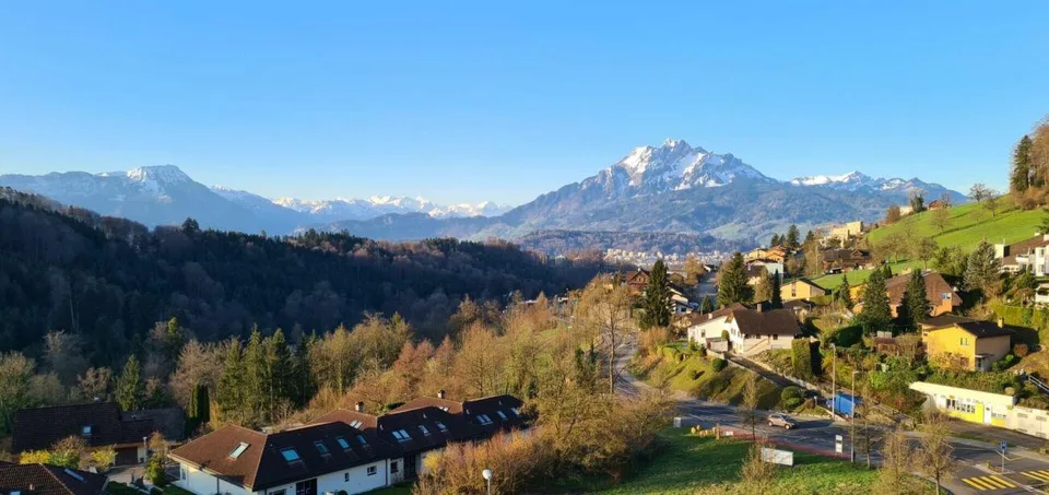 Ihr neues Zuhause in Adligenswil – Foto 2 von 12