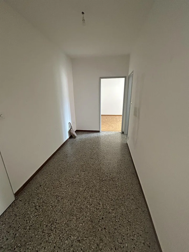 Affitasi un bello appartamento in zona strategica – Foto 6 von 10