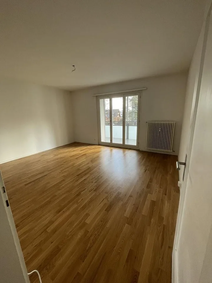 Renovated 3.5-room apartment with seating area in 2021 – photo 6 of 8