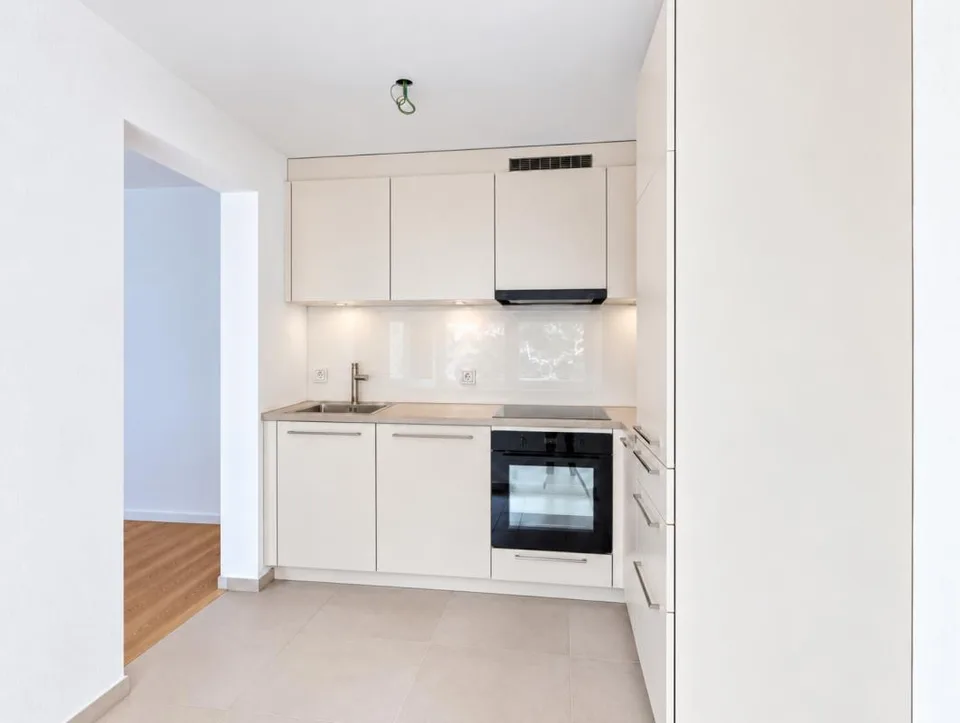 2½-Zimmer-Studiowohnung im 1. OG – Foto 2 von 4