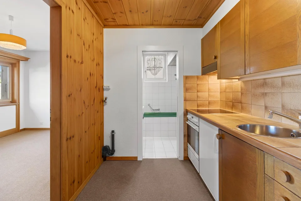 Grosszügiges Haus mit Einliegerwohnung – Foto 4 von 15