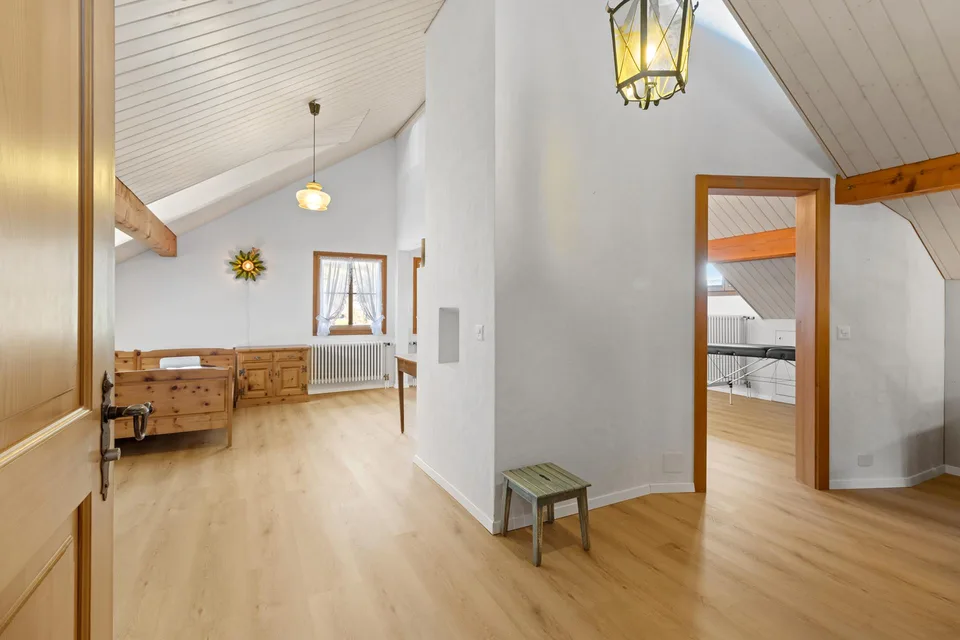 Grosszügiges Haus mit Einliegerwohnung – Foto 11 von 15