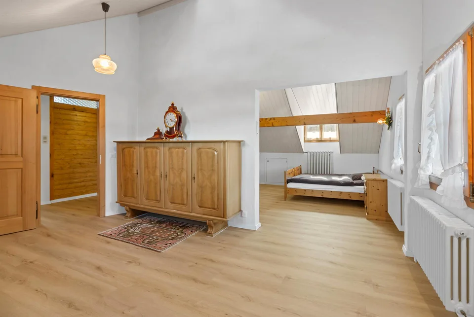 Grosszügiges Haus mit Einliegerwohnung – Foto 13 von 15