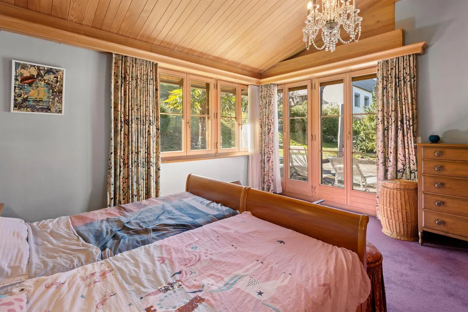 Grosszügiges Haus mit Einliegerwohnung – Foto 10 von 15