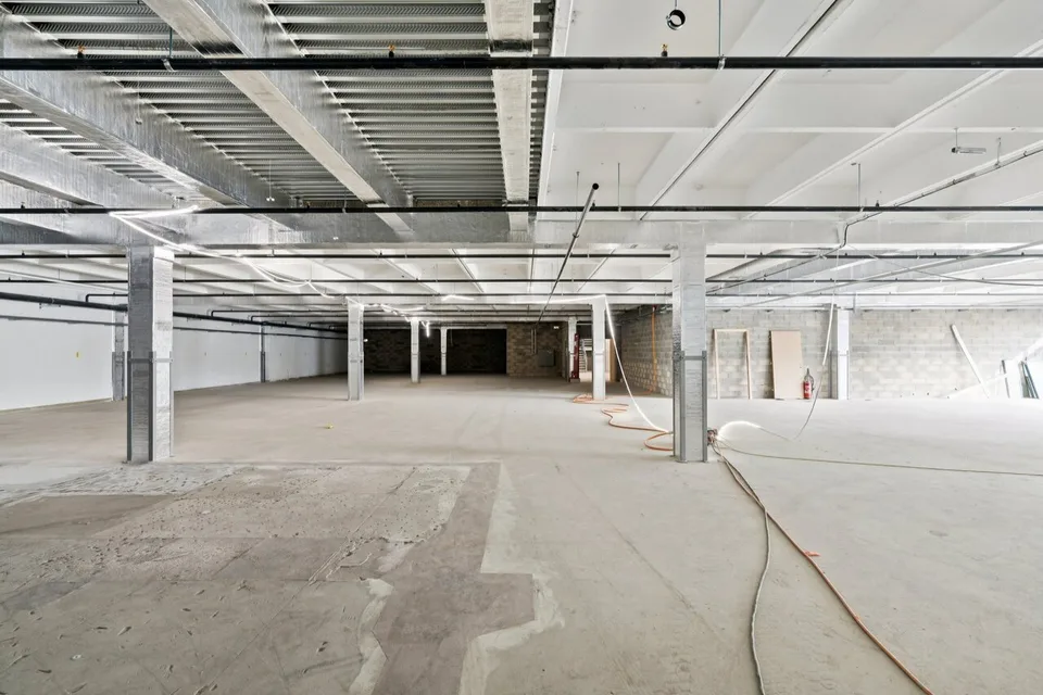 1'500 m² warehouse for rent - Onnens – photo 10 of 15