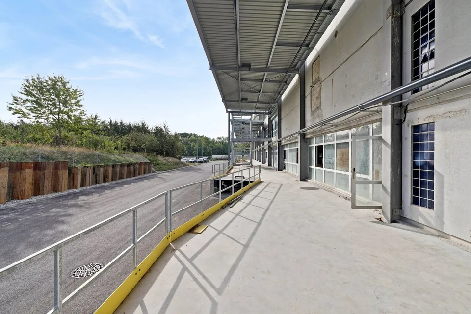 1'500 m² warehouse for rent - Onnens – photo 13 of 15