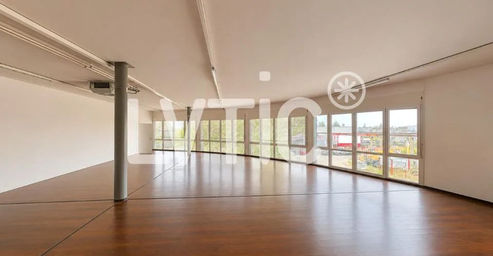 Locaux, bureaux, atelier de 336 m2 à louer à Villeneuve – Foto 9 von 14